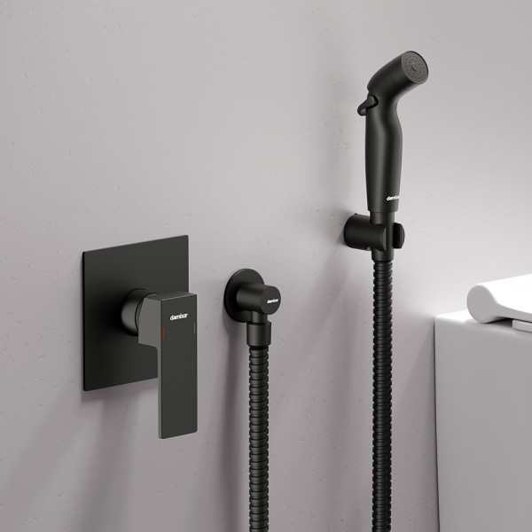 Смеситель с гигиеническим душем Damixa Gala с душевым набором черный (537510300)