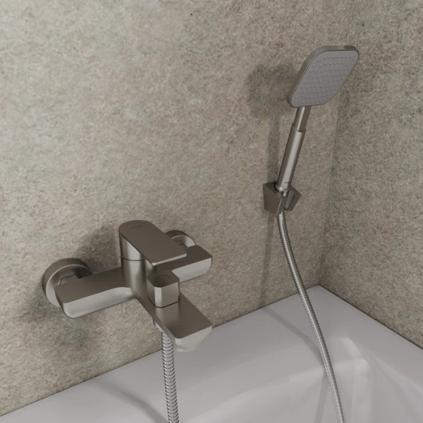 Смеситель для ванны и душа Milardo Maze с душевым гарнитуром сатин (MAZBN00M02) Смеситель для ванны и душа Milardo Maze с душевым гарнитуром сатин (MAZBN00M02)