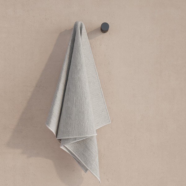 Крючок одинарный комплект сплав металлов Petite черный матовый Iddis (PET2SB1i41)