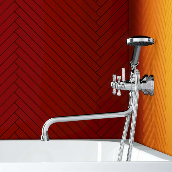 Смеситель для ванны и душа Dorff Vintage с душевым набором хром (D6095000) Смеситель для ванны и душа Dorff Vintage с душевым набором хром (D6095000)