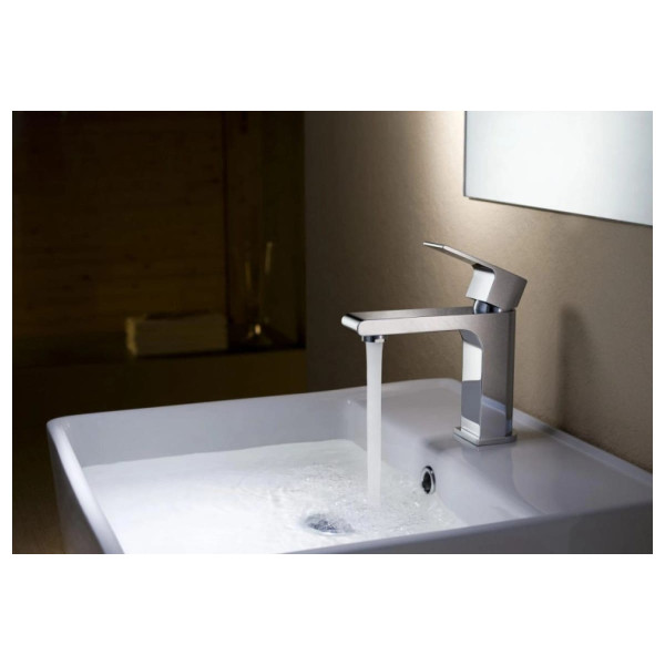Смеситель для раковины Aquatek Лира хром (AQ1410CR) Смеситель для раковины Aquatek Лира хром (AQ1410CR)