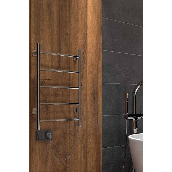 Полотенцесушитель электрический INDIGO ARC 525*500 серебристый (LCAE50-50R) Полотенцесушитель электрический INDIGO ARC 525*500 серебристый (LCAE50-50R)