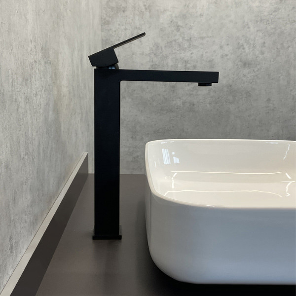 Смеситель для раковины Comforty черный (FC045B-CMT)