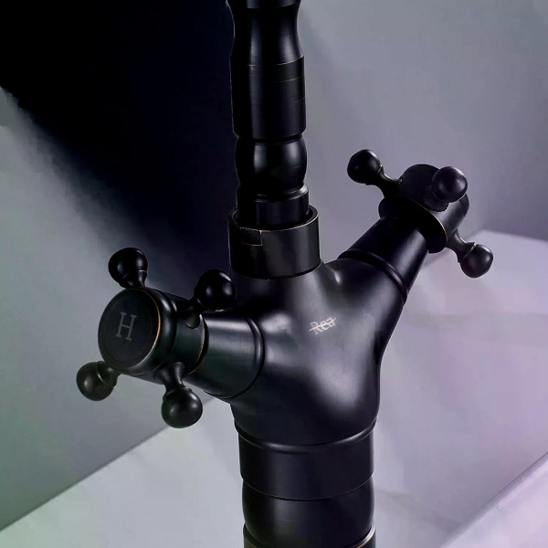 Смеситель для раковины Rea Rustico черный матовый (REA-B5520) Смеситель для раковины Rea Rustico черный матовый (REA-B5520)