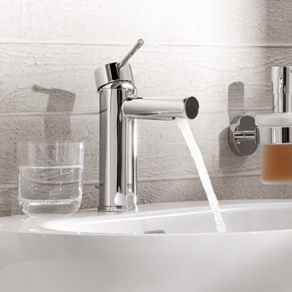 Смеситель для раковины Grohe Essence (23379001)