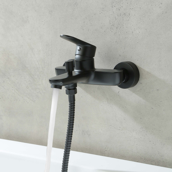 Смеситель для ваны и душа Aquatek Ника черный матовый (AQ1840MB) Смеситель для ваны и душа Aquatek Ника черный матовый (AQ1840MB)