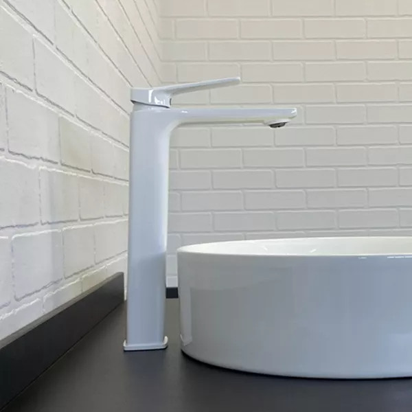 Смеситель для раковины Comforty белый (FC071B-CKBT) Смеситель для раковины Comforty белый (FC071B-CKBT)