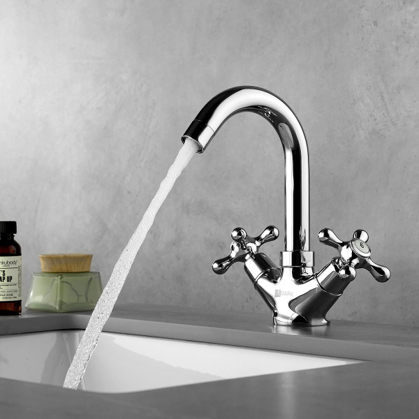 Смеситель для раковины Lemark Standard хром (LM2107C) Смеситель для раковины Lemark Standard хром (LM2107C)