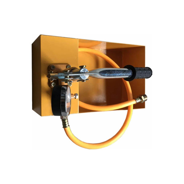 Насос опрессовочный ручной Black Gear BG до 25 бар (5л) (BG-99604) Насос опрессовочный ручной Black Gear BG до 25 бар (5л) (BG-99604)