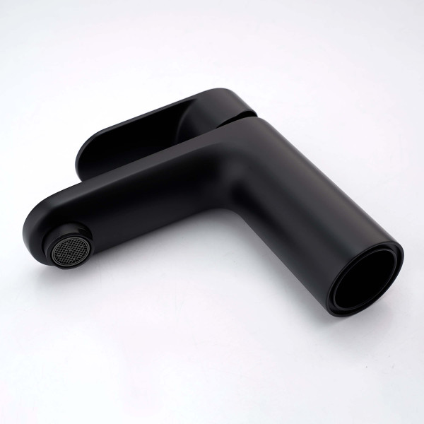 Смеситель для раковины Aquatek Ника черный матовый (AQ1810MB) Смеситель для раковины Aquatek Ника черный матовый (AQ1810MB)