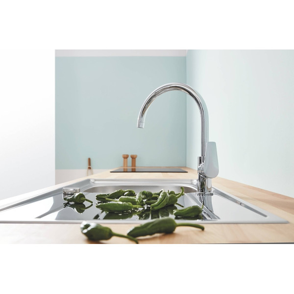 Смеситель для кухни Grohe BauEdge хром (31367001) Смеситель для кухни Grohe BauEdge хром (31367001)