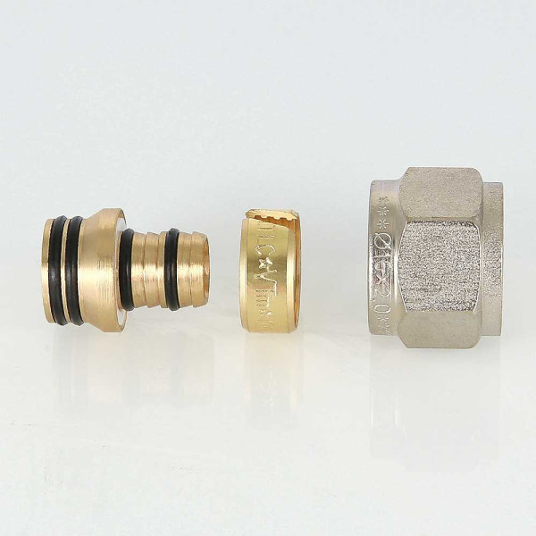 Переход коллекторный 16(2,0)*1/2"(16) (евроконус) Valtec для м/п трубы (VTc.710.N.1604)