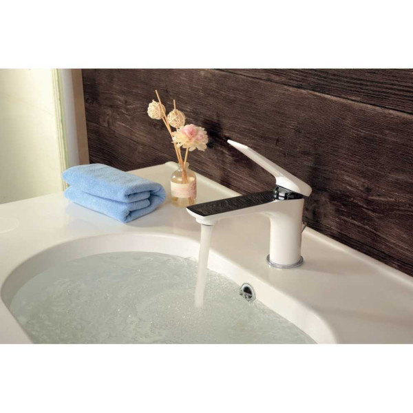 Смеситель для раковины Lemark Allegro (LM5906CW) Смеситель для раковины Lemark Allegro (LM5906CW)