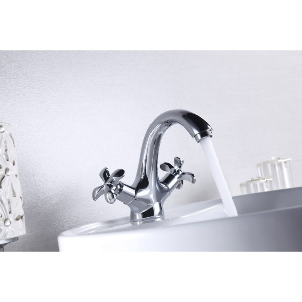 Смеситель для раковины Lemark Flora (LM0106C) Смеситель для раковины Lemark Flora (LM0106C)