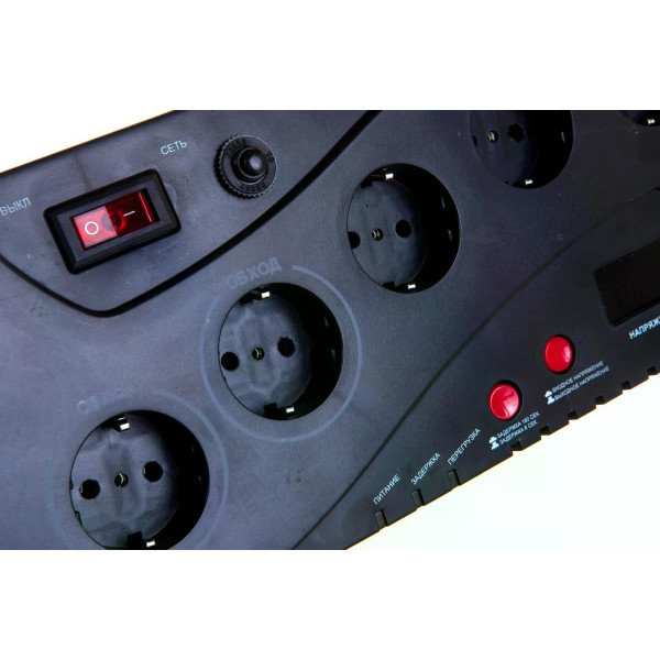 Стабилизатор напряжения Ресанта С2000 (63/6/34)