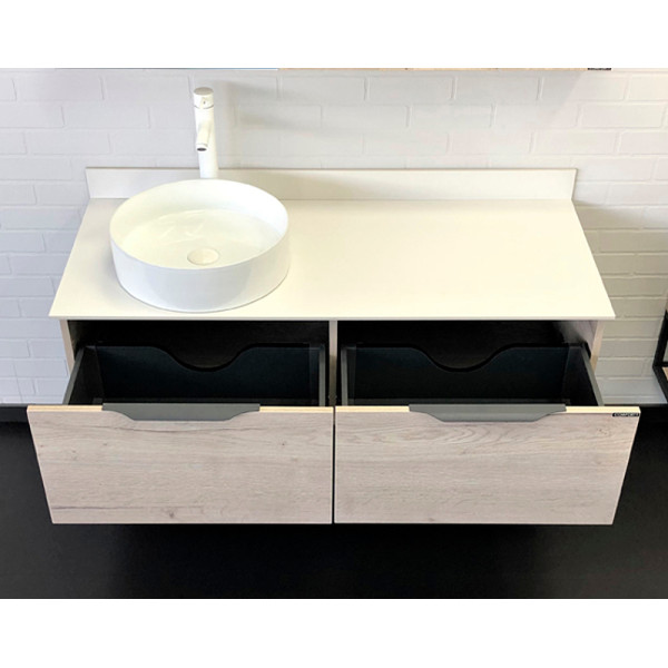Тумба подвесная Comforty Порто 1200x520x645 дуб дымчатый/белый (00-00008905) Тумба подвесная Comforty Порто 1200x520x645 дуб дымчатый/белый (00-00008905)