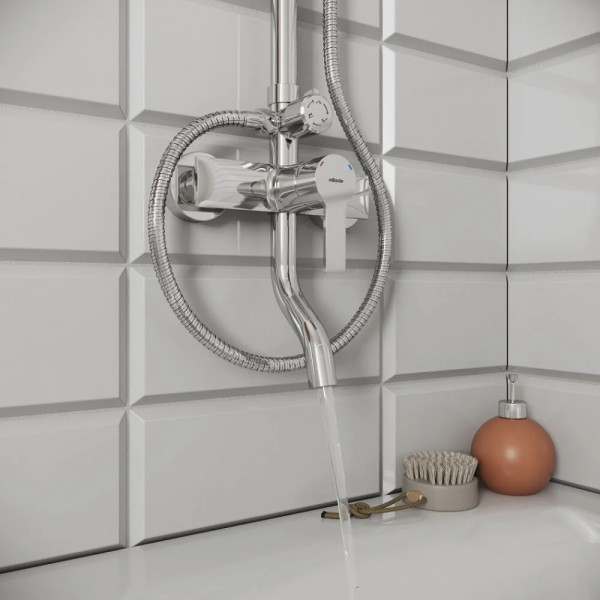 Душевая система Milardo Stripe хром (STRSB1FM06)