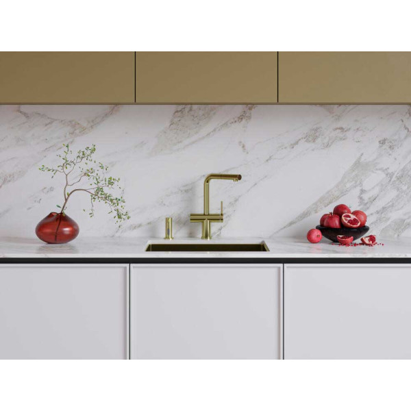 Смеситель для кухни Omoikiri Karatsu-S-LG с выдвижным изливом светлое золото (4994612)