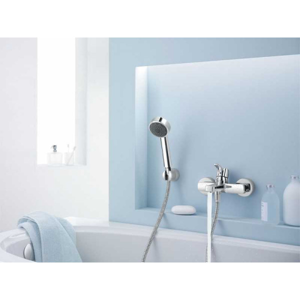 Смеситель для ванны и душа Kludi Zenta (386700575) Смеситель для ванны и душа Kludi Zenta (386700575)