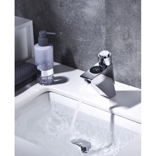 Смеситель для раковины Fashun с электр. дисплеем хром (A4020)