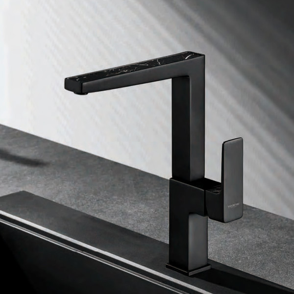 Смеситель для кухни Ledeme черный (L4073B) Смеситель для кухни Ledeme черный (L4073B)