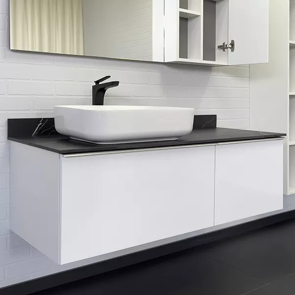 Тумба подвесная с раковиной Comforty Милан 1200x520x545 белый глянцевый/калакатта Блэк (00-00014006)