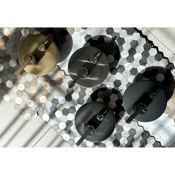 Душевая система Rea Ontario + Box Gold mat (REA-P5502)