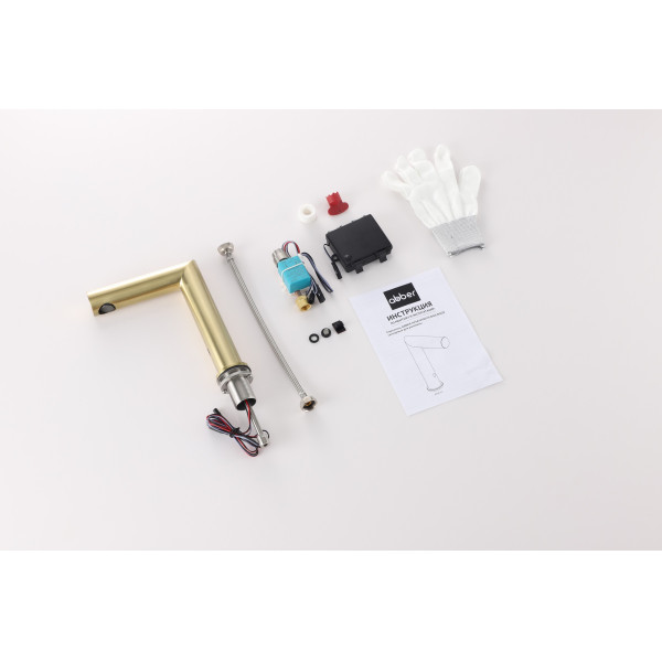 Смеситель для раковины Abber Perfekte 316 золото брашированное (AF8A101BGS)