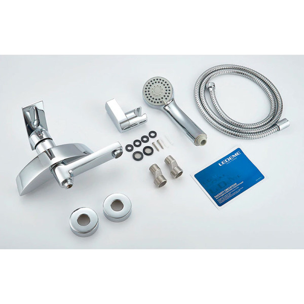 Смеситель для ванны и душа Ledeme с душевым гарнитуром (L3170)