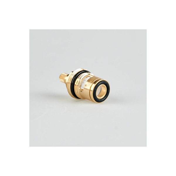 Кран-букса керамическая Iddis 1/2" M24 (998CR511SM) Кран-букса керамическая Iddis 1/2" M24 (998CR511SM)