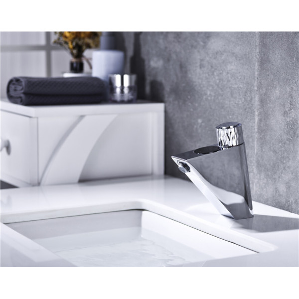 Смеситель для раковины Fashun с электр. дисплеем хром (A4020)