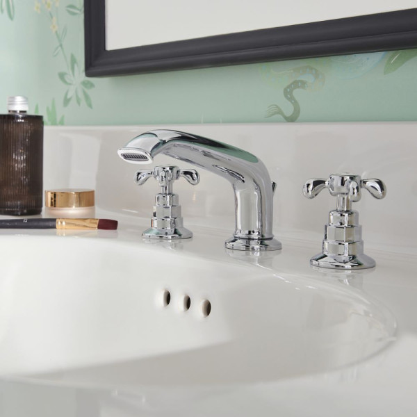 Смеситель для раковины Jacob Delafon Cleo 1889 с донным клапаном хром (E24306-CP)