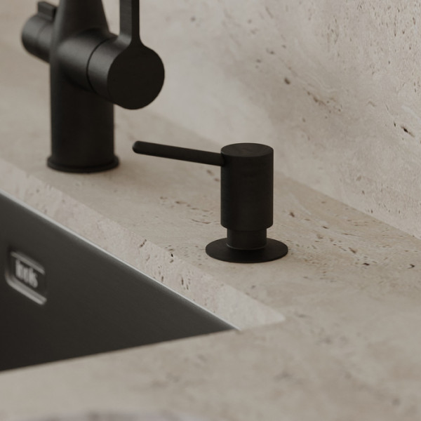 Дозатор для моющих средств для кухни Iddis Kitchen Line черный (SDIBL00i59) Дозатор для моющих средств для кухни Iddis Kitchen Line черный (SDIBL00i59)