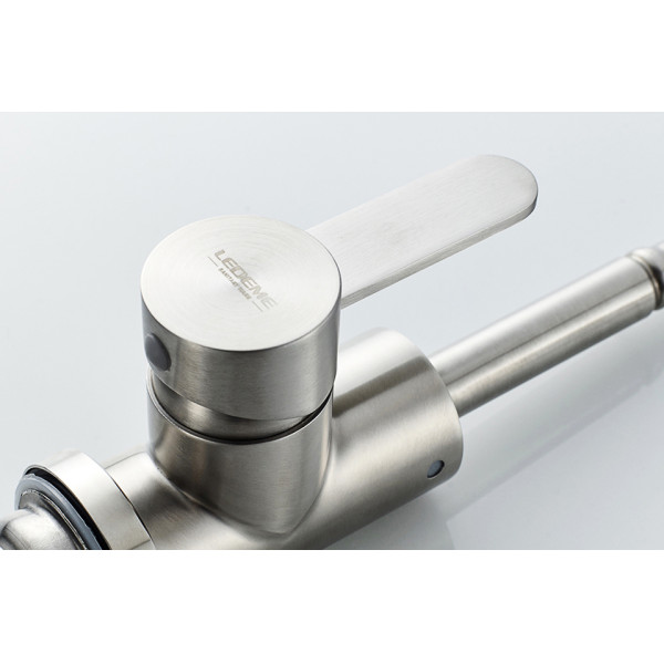 Смеситель для кухни Ledeme с гибким изливом (L74304) Смеситель для кухни Ledeme с гибким изливом (L74304)