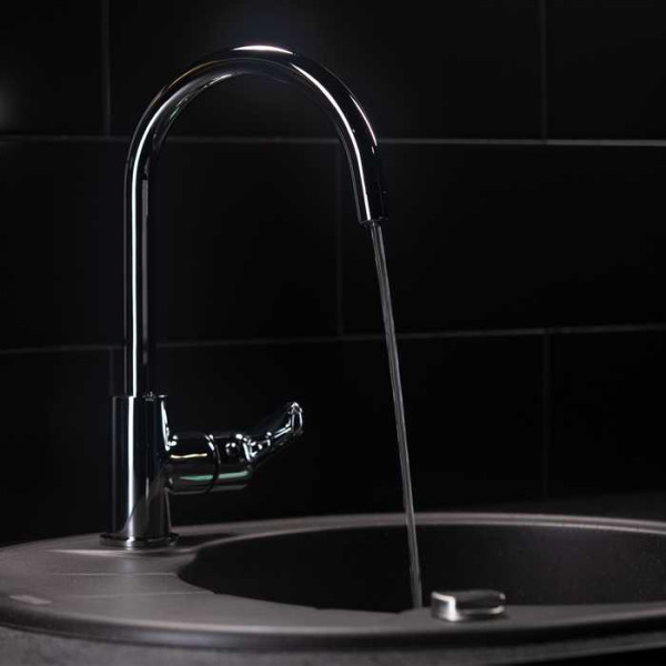 Смеситель для кухни Iddis Cuba  с переключателем на фильтр  (CUBSBFJi05)