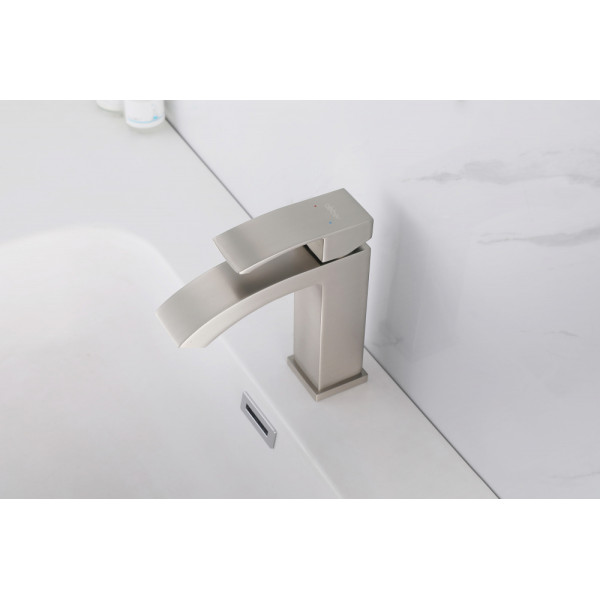 Смеситель для раковины Abber Wasserfall сатин (AF8610SP) Смеситель для раковины Abber Wasserfall сатин (AF8610SP)