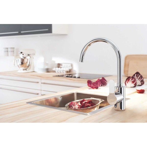 Смеситель для кухни Grohe Eurosmart Cosmopolitan (33975004) Смеситель для кухни Grohe Eurosmart Cosmopolitan (33975004)