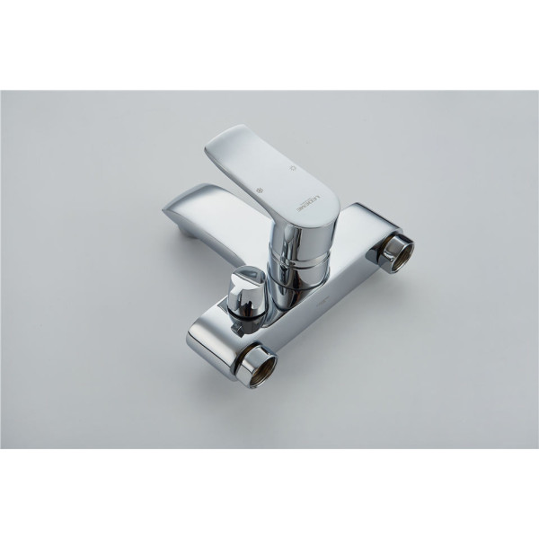 Смеситель для ванны и душа Ledeme с душевым гарнитуром (L3234) Смеситель для ванны и душа Ledeme с душевым гарнитуром (L3234)