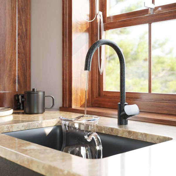 Смеситель для кухни AM.PM Like с каналом для питьевой воды, черный (F8007722) Смеситель для кухни AM.PM Like с каналом для питьевой воды, черный (F8007722)