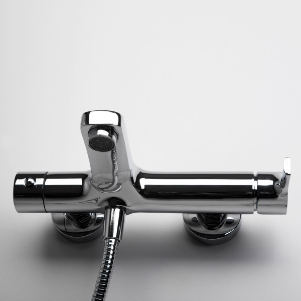 Смеситель для ванны и душа WasserKRAFT Berkel с коротким изливом (4801) Смеситель для ванны и душа WasserKRAFT Berkel с коротким изливом (4801)