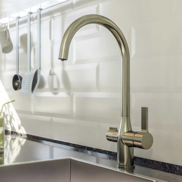 Смеситель для кухни Iddis Pure с переключателем на фильтр (PURBNFJi05) Смеситель для кухни Iddis Pure с переключателем на фильтр (PURBNFJi05)