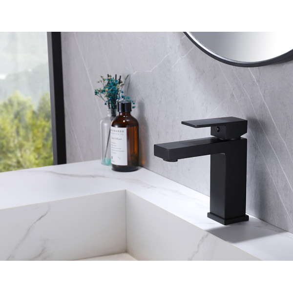 Смеситель для раковины Abber Daheim черный (AF8210B)