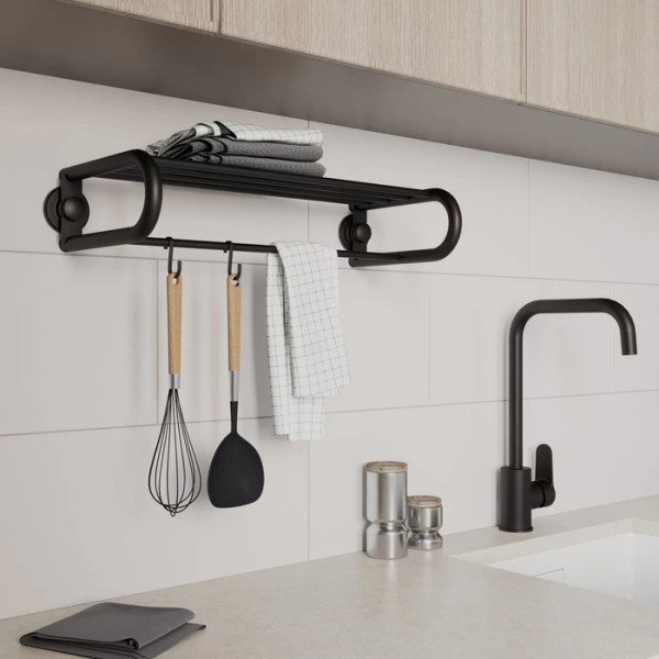 Полотенцесушитель Milardo Easy 64,8x26,4x12,3 черный матовый (EASBWS2M49) Полотенцесушитель Milardo Easy 64,8x26,4x12,3 черный матовый (EASBWS2M49)