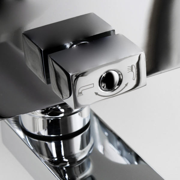 Смеситель для ванны и душа WasserKRAFT Alme с коротким изливом (1501)