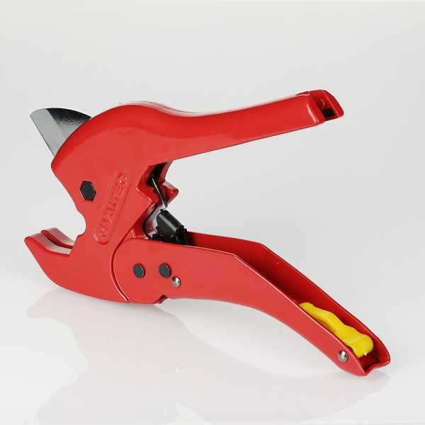 Ножницы Valtec для пластиковых труб до 40 мм. (VTm.395.0.160040) Ножницы Valtec для пластиковых труб до 40 мм. (VTm.395.0.160040)