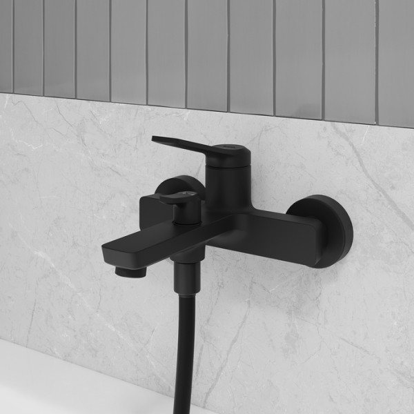 Смеситель для ванны и душа Iddis Parker черный (PARBL02i02WA) Смеситель для ванны и душа Iddis Parker черный (PARBL02i02WA)