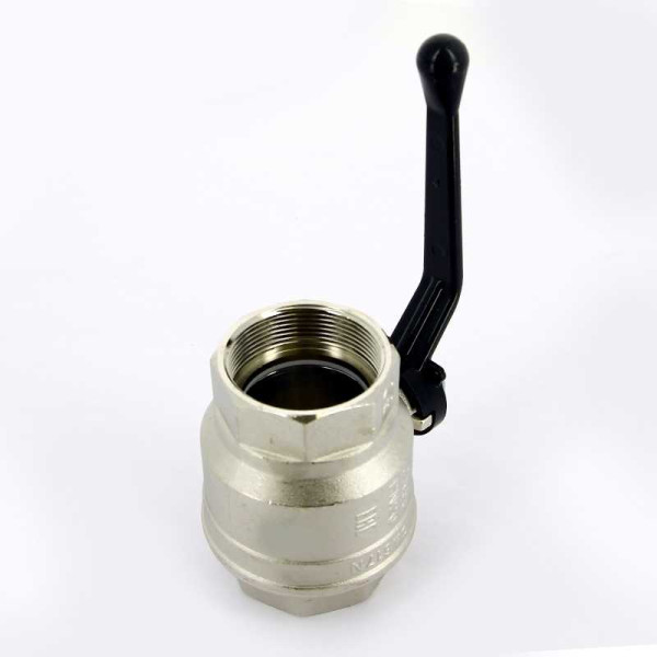 Кран Bugatti 2" ВВ шаровый New Jersey 910 (черная ручка) (09100017)