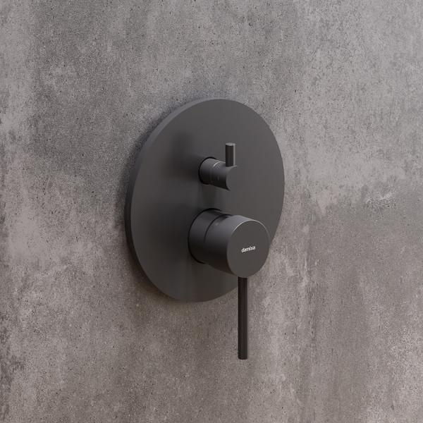 Смеситель для ванной и душа Damixa Scandinavian Pure чёрный (367100300) Смеситель для ванной и душа Damixa Scandinavian Pure чёрный (367100300)