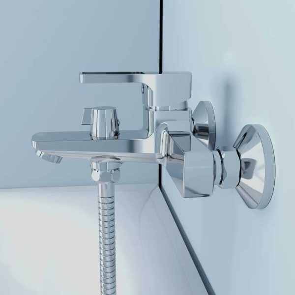 Смеситель для ванны и душа Iddis Bild (BILSB00i02WA)