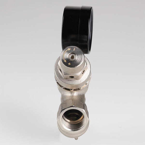 Редуктор давления с фильтром и манометром 3/4" (2-5 бар) Valtec (VT.082.N.05) Редуктор давления с фильтром и манометром 3/4" (2-5 бар) Valtec (VT.082.N.05)